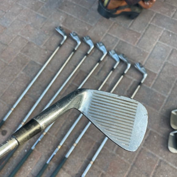 North Western Signature Edition Judy Rankin Iron Set In Right hand - Picture 10 of 10